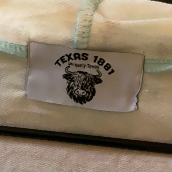 Texas 1881 3/4 zip pullover hoodie - Picture 2 of 9